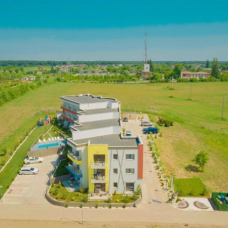 Tincabesti Snagov Lakeview Residences מראה חיצוני תמונה